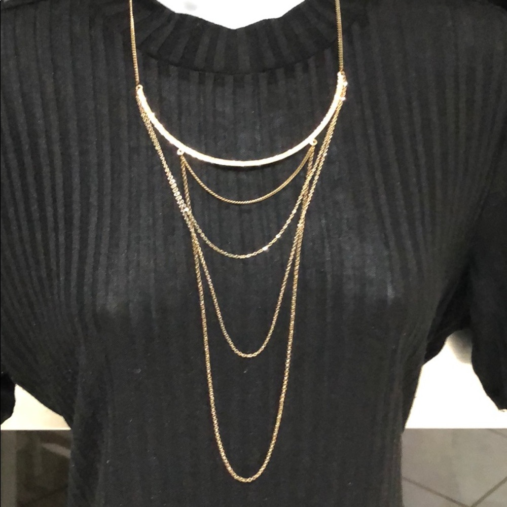 BUNDLE NECKLACE MULTI STRAND AND TRIANGLE